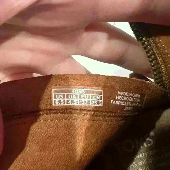 Tom’s Brown perforated Majorca tan suede peep toe Bootie- Size 6.5- EUC - Picture 5 of 5